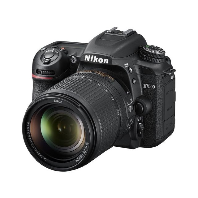 cuadrado Digno Hacia arriba Cámara Nikon D7500 kit con lente 18-140mm VR - Fotomecánica